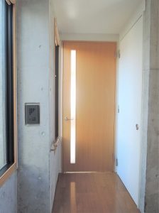 Eタイプ1LDK(6F南側)